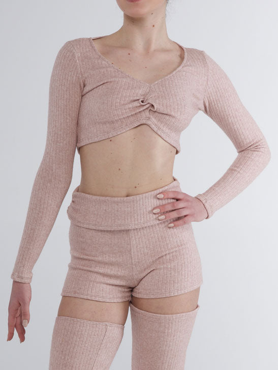 304 - SHORT ADERENTE CON FASCIA AMPIA IN VITA