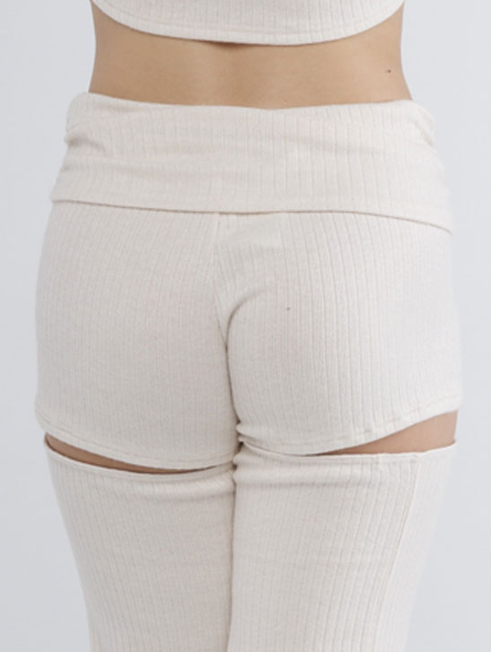 304 - SHORT ADERENTE CON FASCIA AMPIA IN VITA