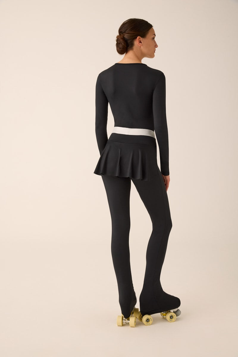 315 - MAGLIA IN MICROFIBRA ELASTICIZZATA ADERENTE E APPLICAZIONE IN HOT FIX