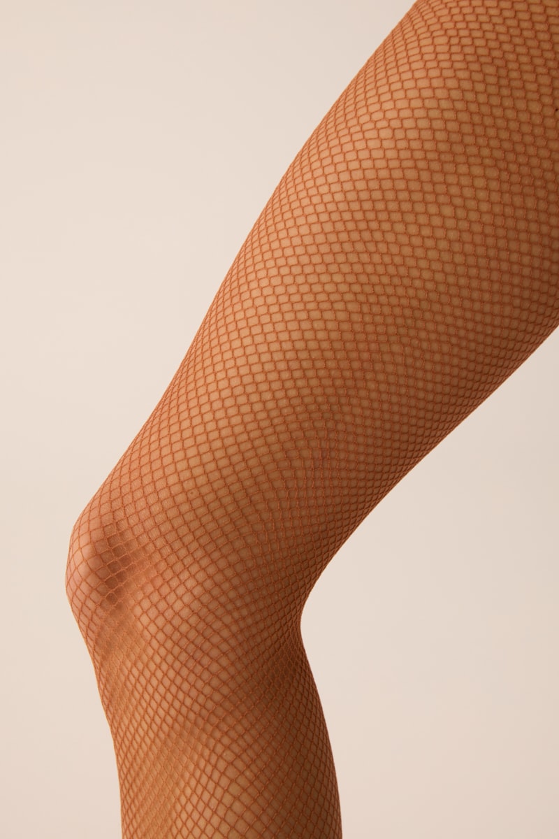 854 - STUDIO BASIC FISHNET TIGHTS