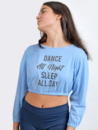 146 - COTTON JERSEY T-SHIRT WITH CROP CUT, LONG SLEEVES AND PRINT DETAIL