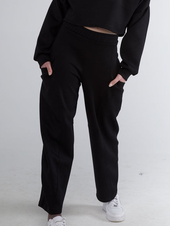 302 - OVERSIZED PANTS WITH A WIDE FIT